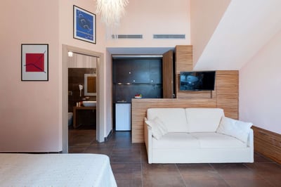 Luxury Villa Photo #30