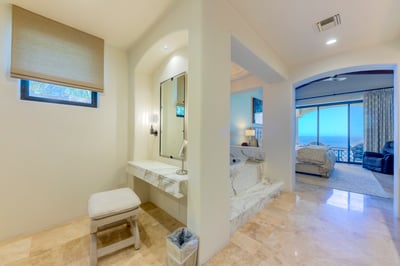 Luxury Villa Photo #74