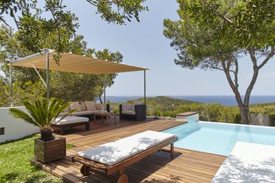 Luxury Villa Photo #2
