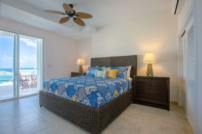 Luxury Villa Photo #12