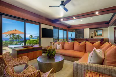 Luxury Villa Photo #18