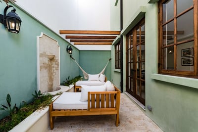 Luxury Villa Photo #7