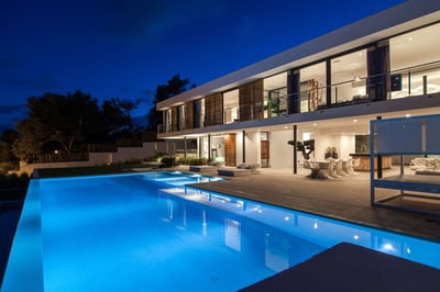 Luxury Villa Photo #6