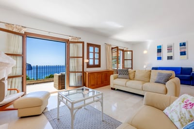 Luxury Villa Photo #23