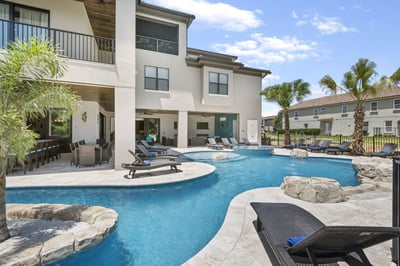 Luxury Villa Photo #3