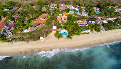 Luxury Villa Photo #37
