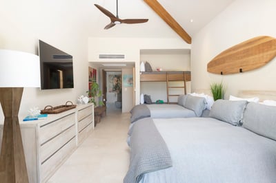 Luxury Villa Photo #27