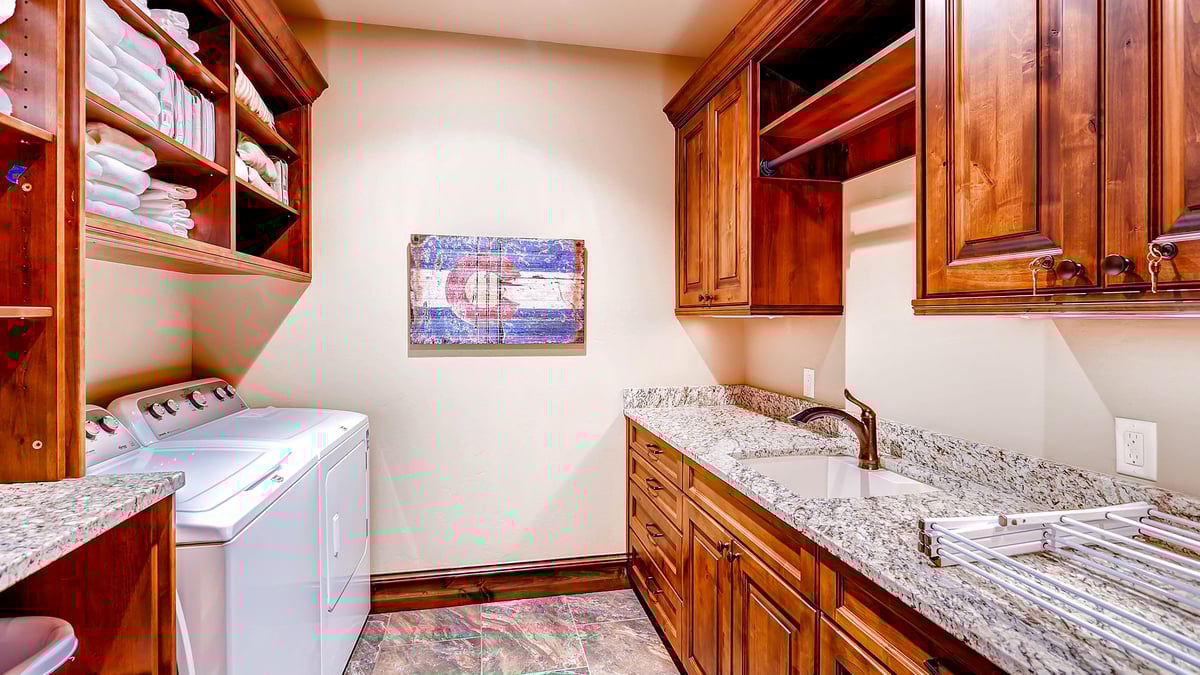 Rocky Mountain Lodge