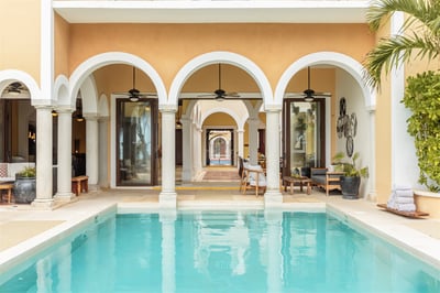 Luxury Villa Photo #2
