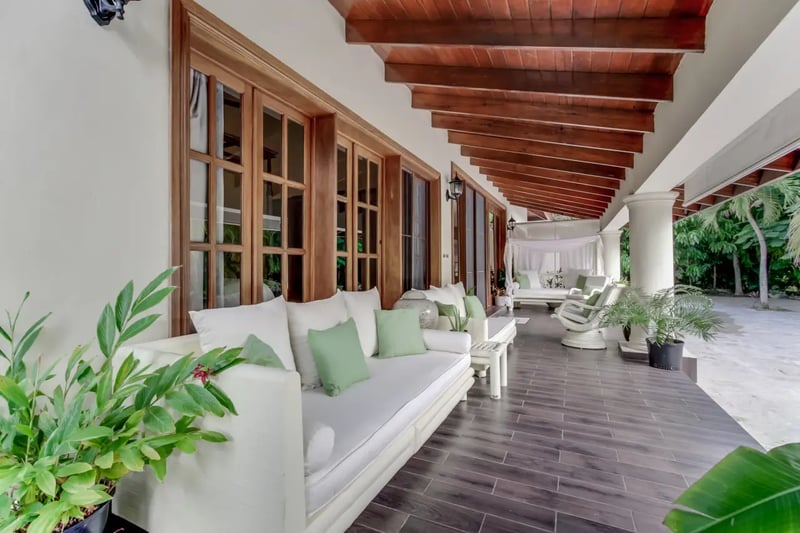 Tropical Oasis Villa