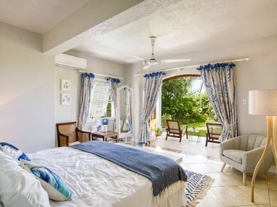 Luxury Villa Photo #10