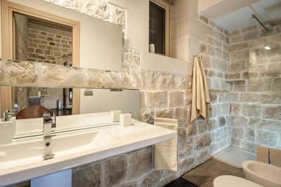 Luxury Villa Photo #31
