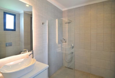Luxury Villa Photo #15