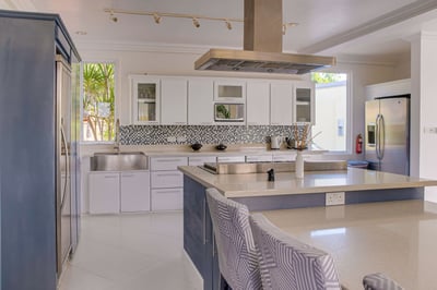 Luxury Villa Photo #21