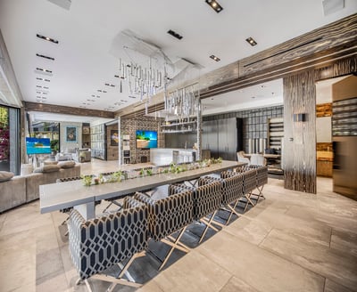 Luxury Villa Photo #17