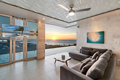 Luxury Villa Photo #21