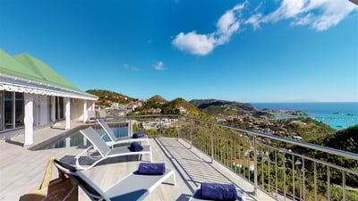 Luxury Villa Photo #6