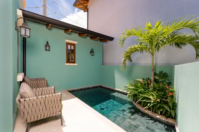 Luxury Villa Photo #2
