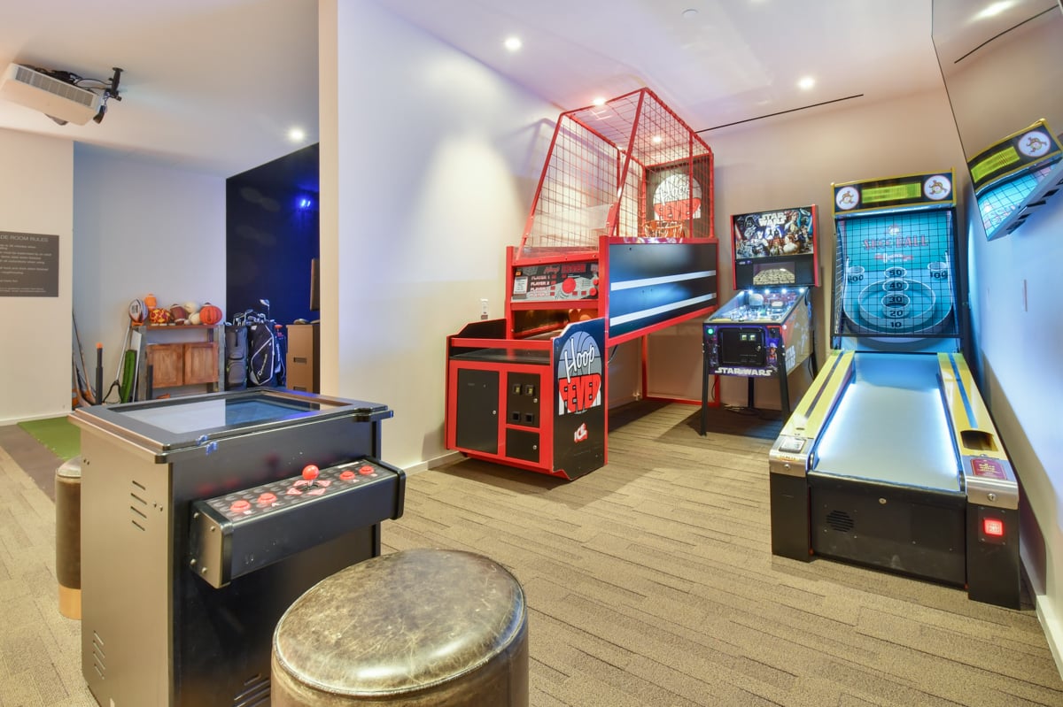 One Empire Pass #303