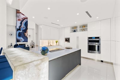 Luxury Villa Photo #20