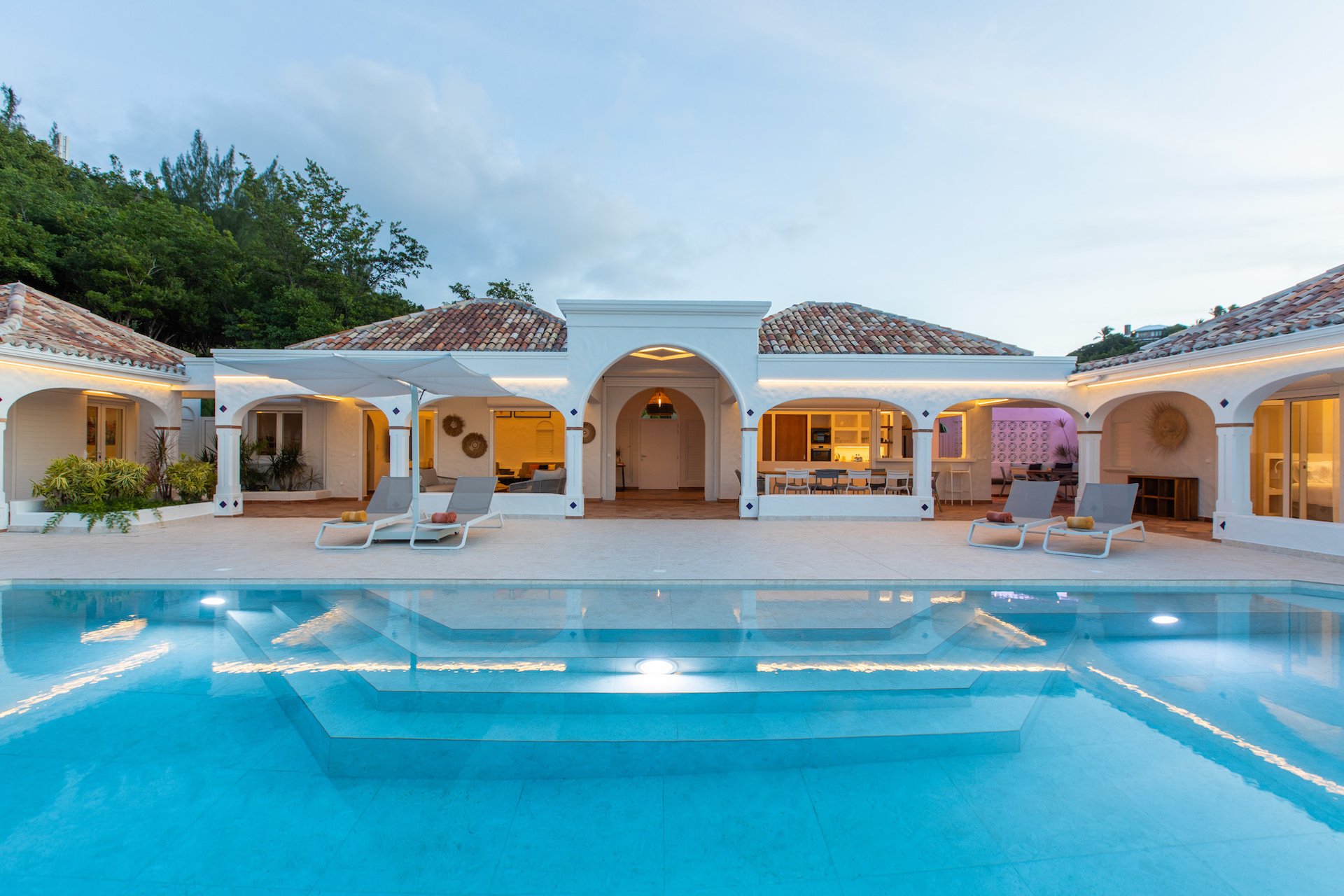 Les Terres Basses,Villa Agama