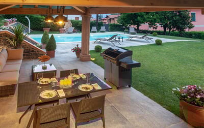 Luxury Villa Photo #5