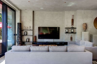 Luxury Villa Photo #14