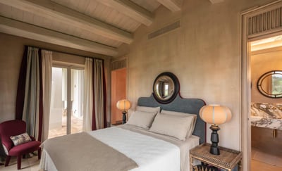 Luxury Villa Photo #26