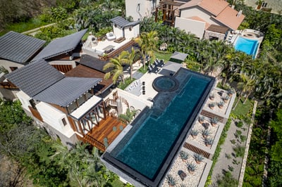 Luxury Villa Photo #35