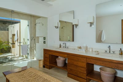 Luxury Villa Photo #36