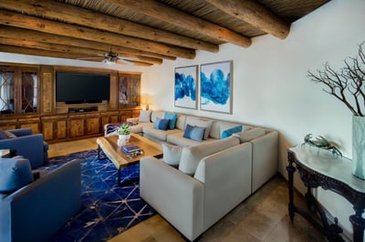 Luxury Villa Photo #22