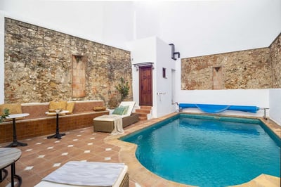 Luxury Villa Photo #5