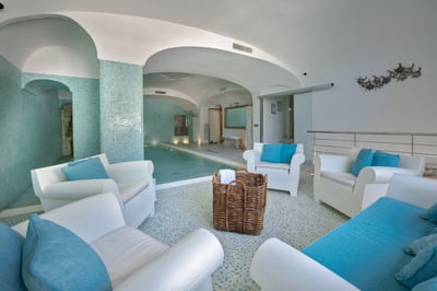 Luxury Villa Photo #33
