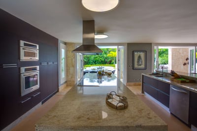 Luxury Villa Photo #23