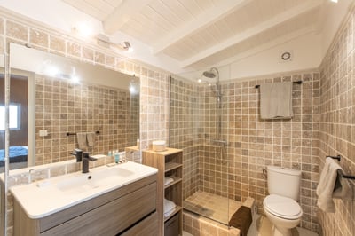 Luxury Villa Photo #44