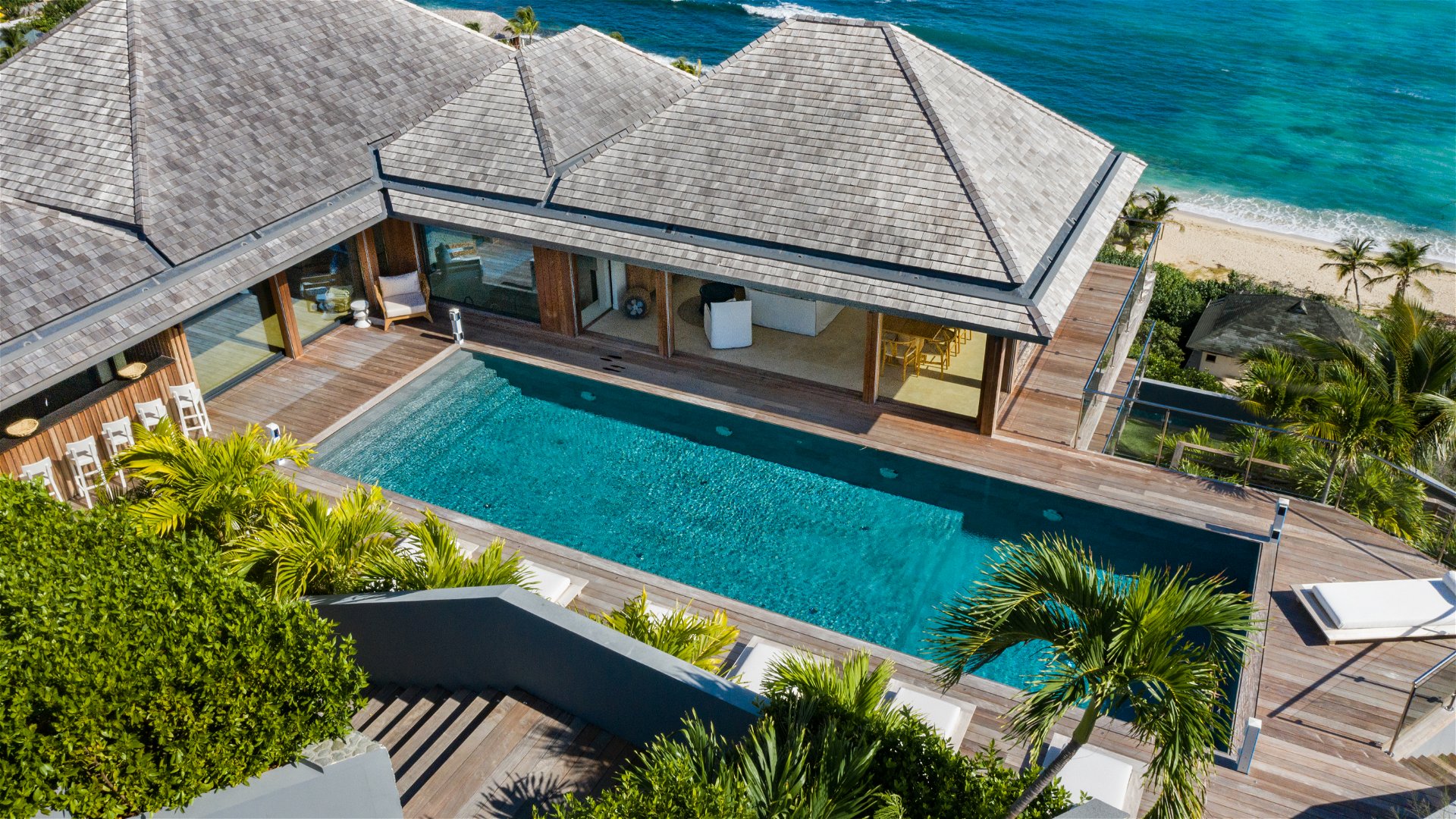 Anse Des Cayes,Firefly