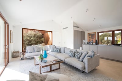 Luxury Villa Photo #20