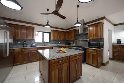 Luxury Villa Photo #8