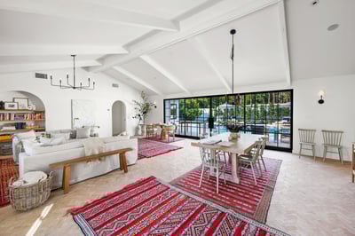 Luxury Villa Photo #36