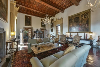 Luxury Villa Photo #14
