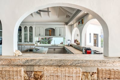 Luxury Villa Photo #15