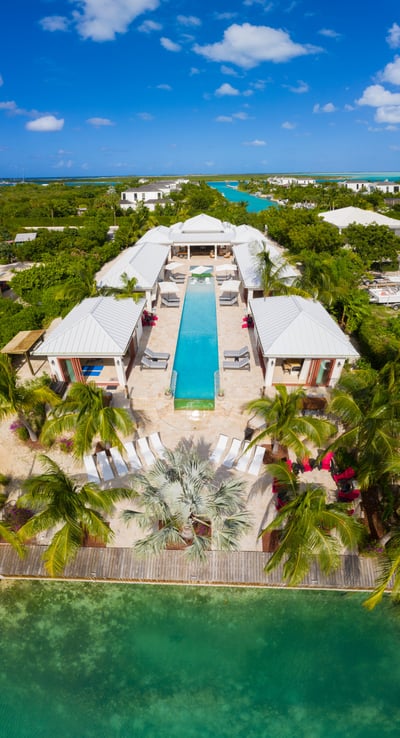 Luxury Villa Photo #7