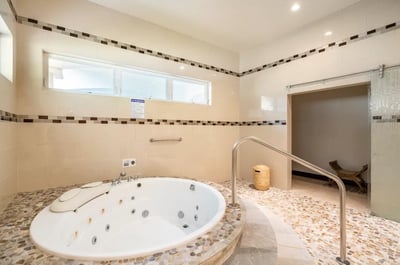 Luxury Villa Photo #84