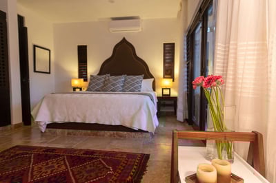 Luxury Villa Photo #33