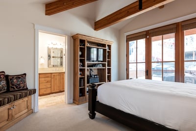 Luxury Villa Photo #13