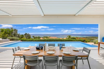 Luxury Villa Photo #8