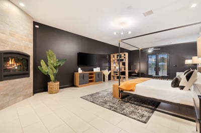 Luxury Villa Photo #26