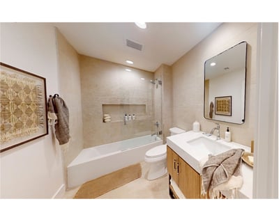 Dos: shared hall bath