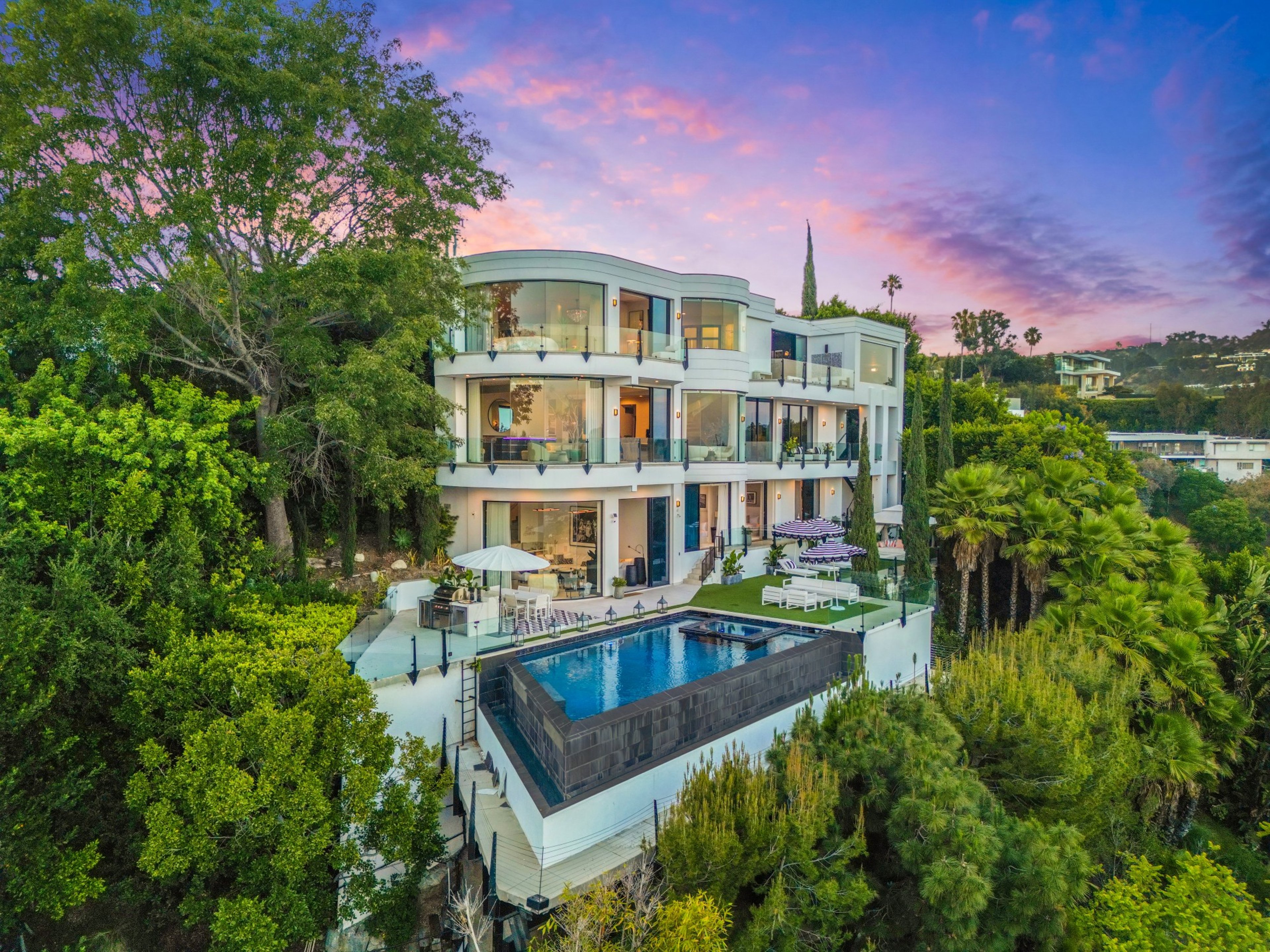 Beverly Crest - 2