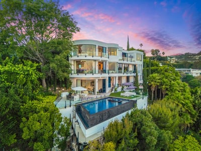 Luxury Villa Photo #2
